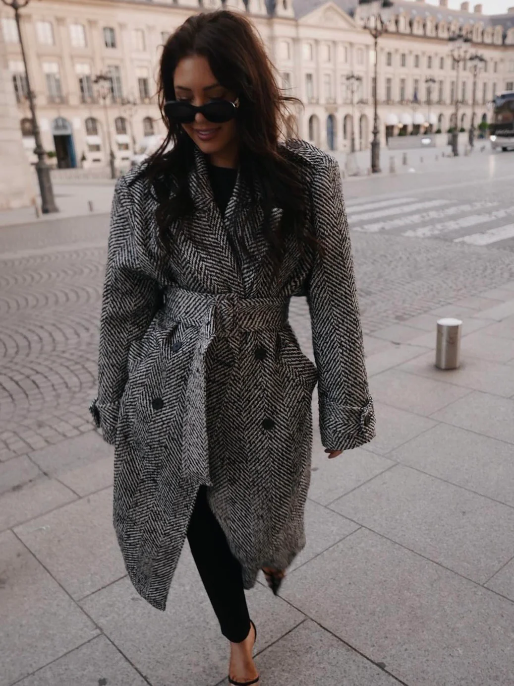 'MORGAN' HERRINGBONE DOUBLE BREASTED BELTED COAT BLACK - Image 4